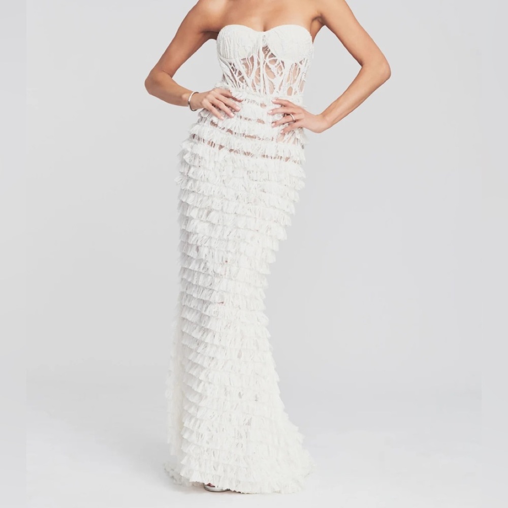 ISO IRINI DRESS FOR MY SENIOR PROM